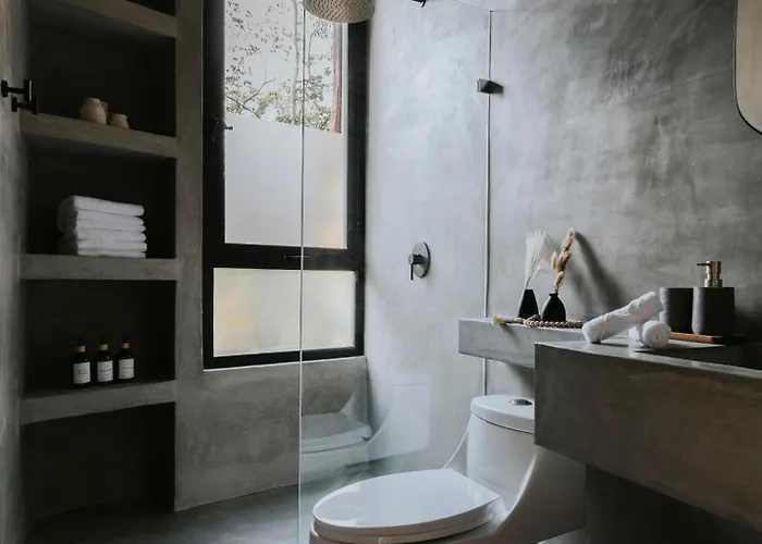 Media Luna Boho Chic E11 Pvt Pool Concierge *