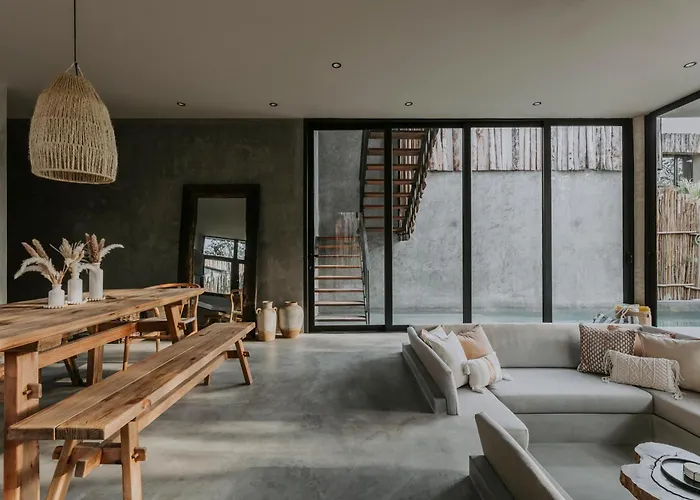 Media Luna Boho Chic E11 Pvt Pool Concierge